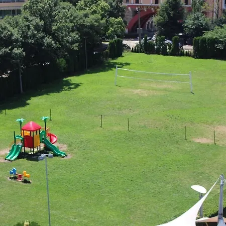 2-bedroom In Marina Club Apartment *