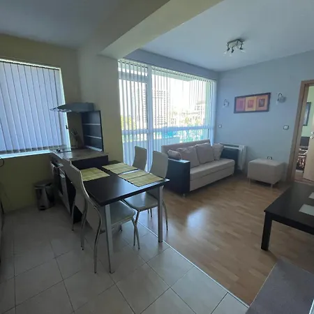 2-bedroom In Marina Club Apartment Pomorie